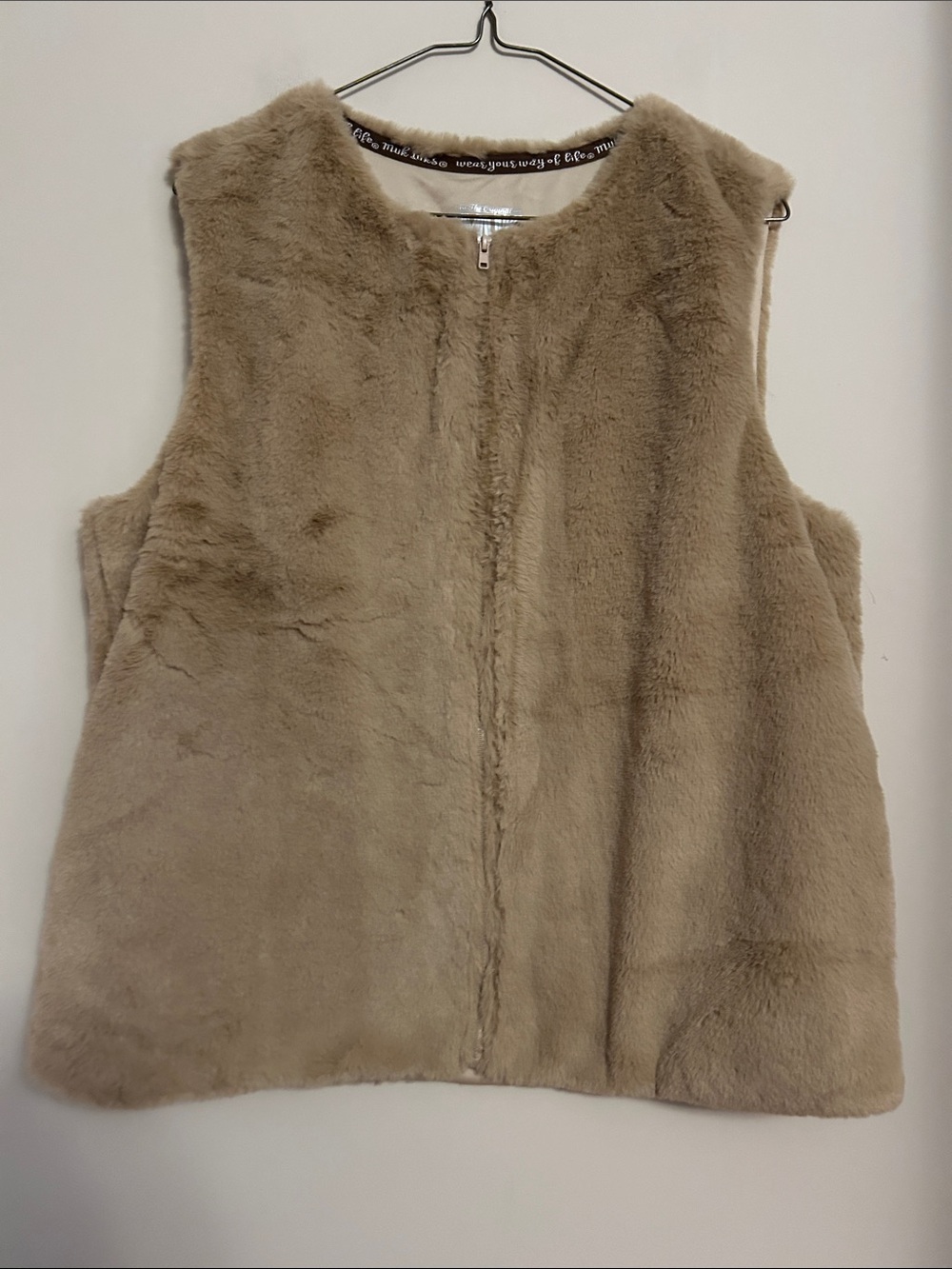 Muk Luks Taupe Faux Fur Zip Front Lined Vest  size Large